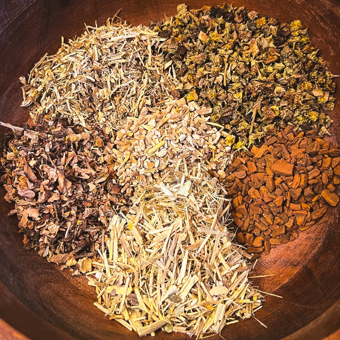 Male Lift Tea, a herbal blend crafted with ingredients like Tribulus, Eleuthero, Nettle Root, Rhodiola, Ashwagandha, and Cinnamon, formulated to support men's health, vitality, and hormone balance.